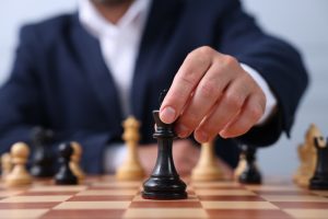 A szerencsejáték-függőség rejtett játszmái és hatásai a családra